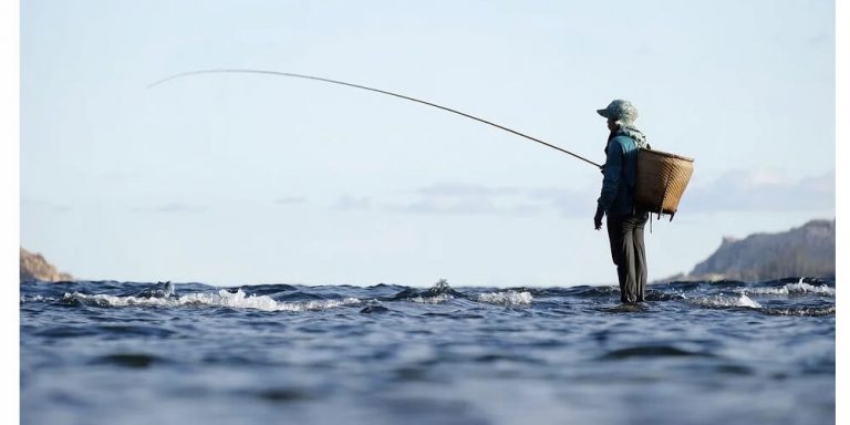 What are the different fishing techniques?